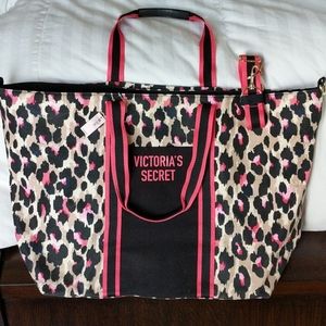 NWT Victoria's Secret tote, animal print, hot pink